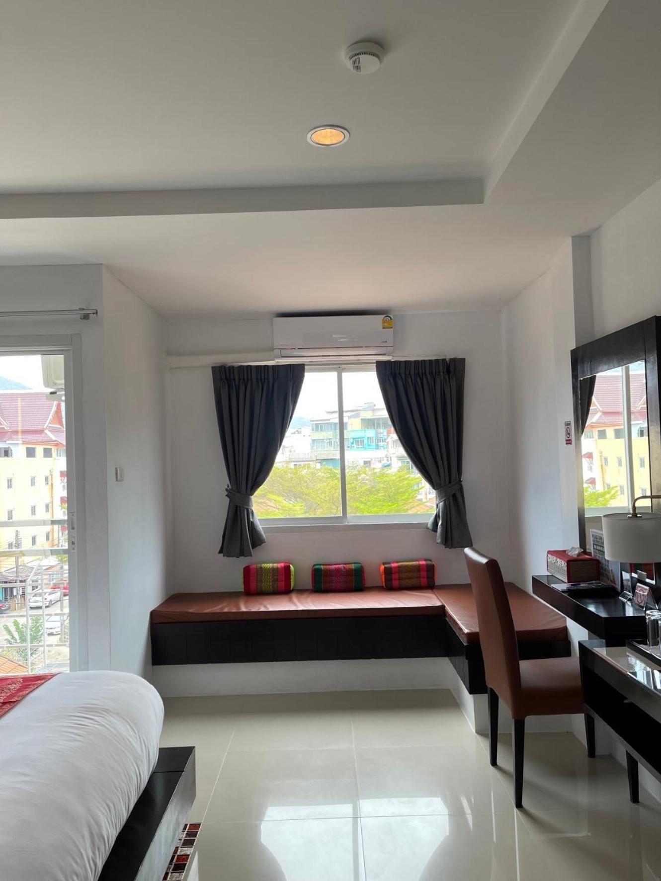 Elephant Room Patong Exterior foto
