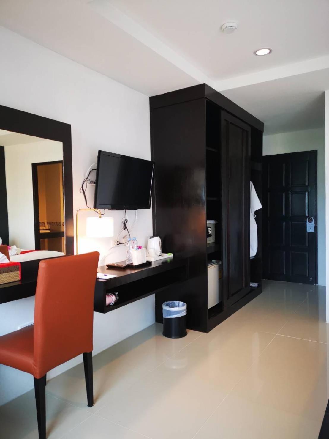 Elephant Room Patong Exterior foto